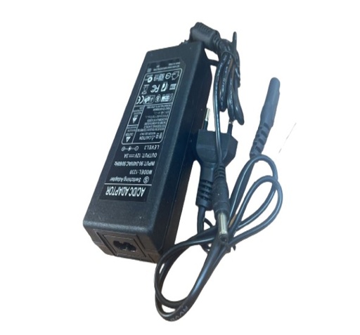 [00001260 ] 980192  محول طاولة كرتونة بيضاء 12V-5A  12/5000 ## 